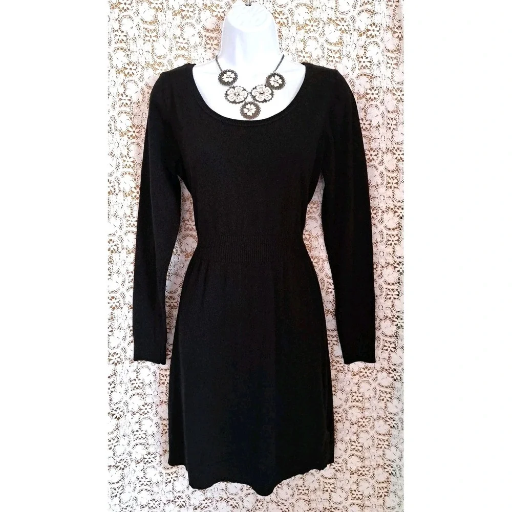 Old Navy Sweater Dress M Black Scoop Neck Ribbed‎ Waist Long Sleeve Cotton Blend